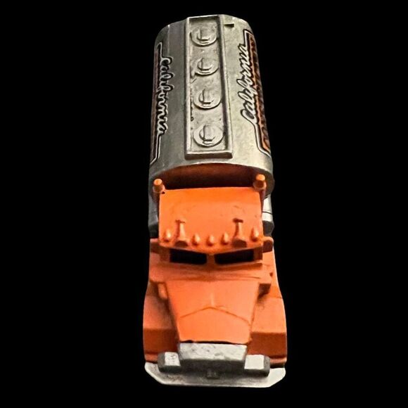 Vintage 1979 Hot Wheels Peterbilt California Construction Co Truck - Picture 2 of 5